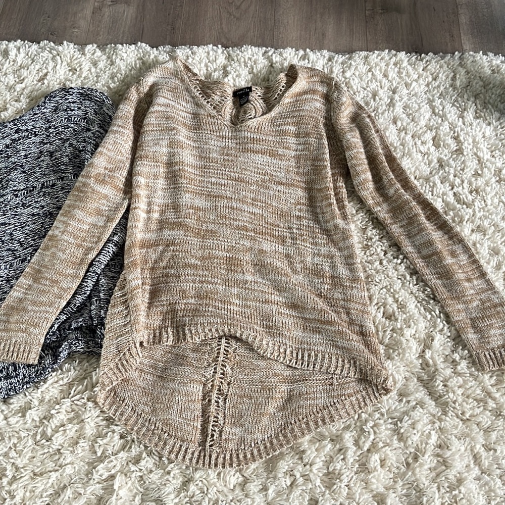 Fall Sweater Bundle // Medium - Picture 2 of 8